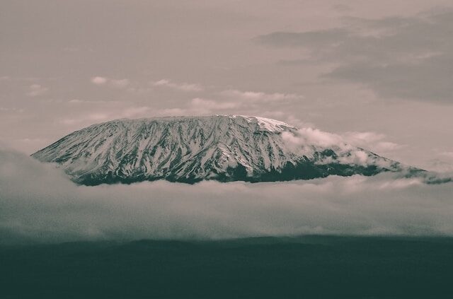 harshil-gudka--2qN2QQwT8s-unsplash